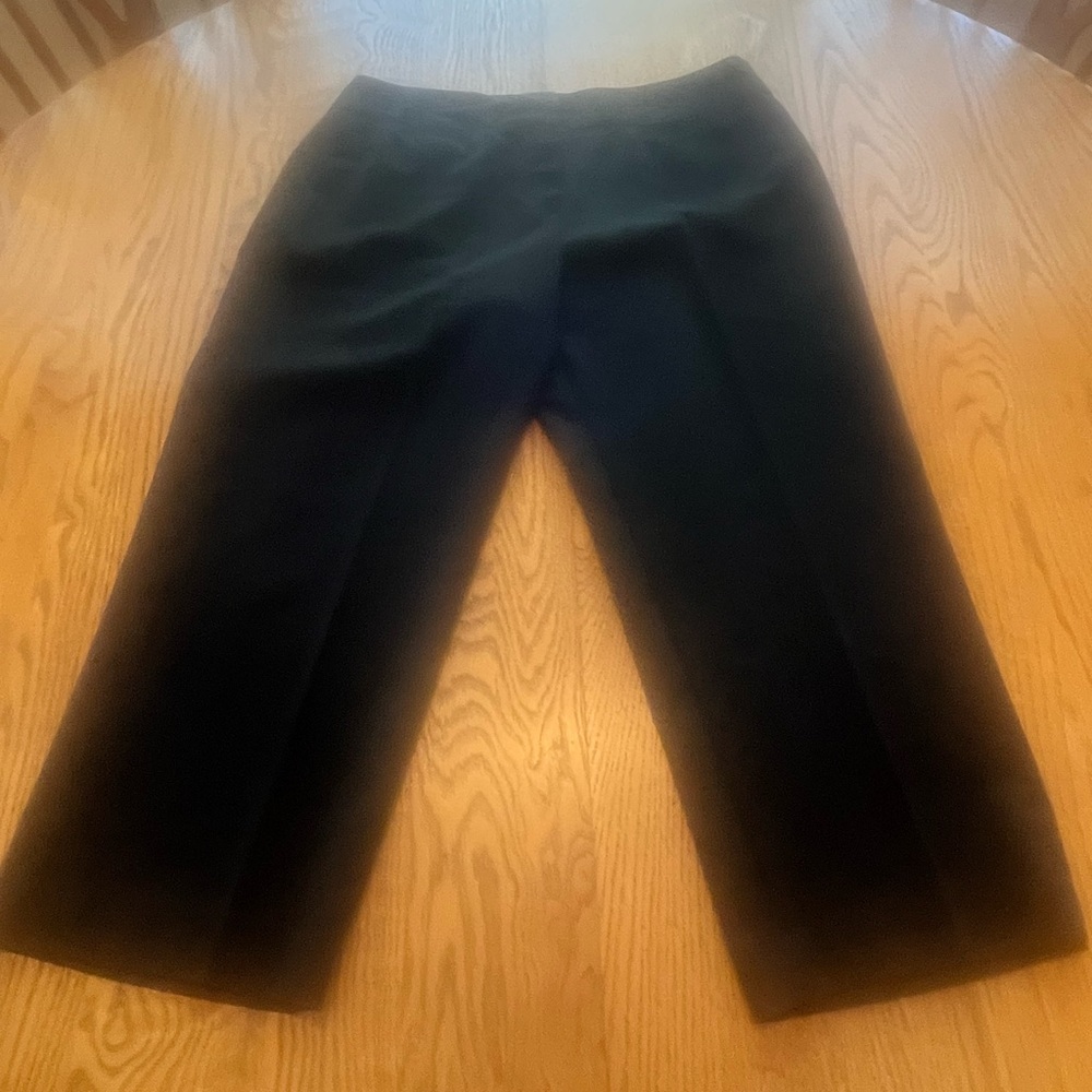 Sandro Sportswear Classic Black Capri Crop Pants Size 8 Business Casual Preppy